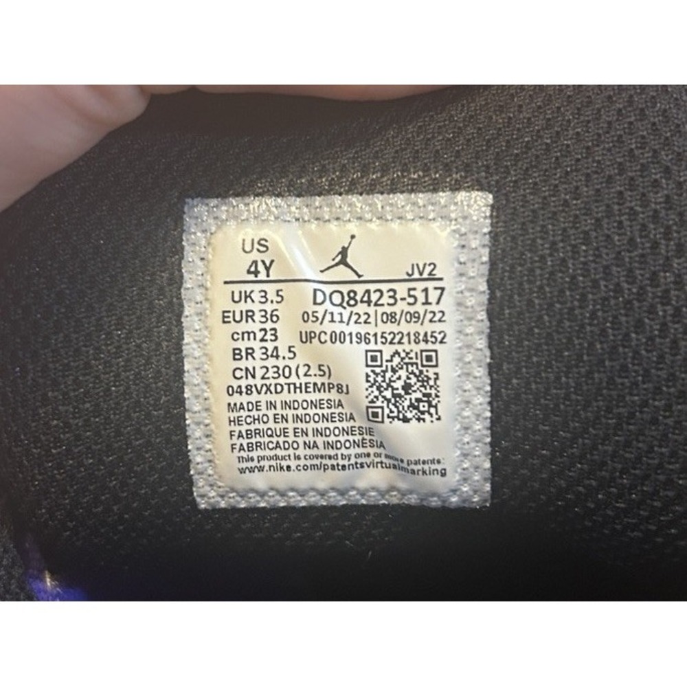 Air Jordan 1 Mid (GS) Size 4Y 'Lakers' with Box - Picture 6 of 6